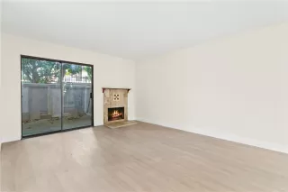 Photo #3: OC23197461 Listing 