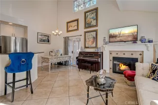 Photo #4: OC23197528 Listing 