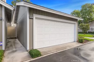 Photo #2: OC23197567 Listing 