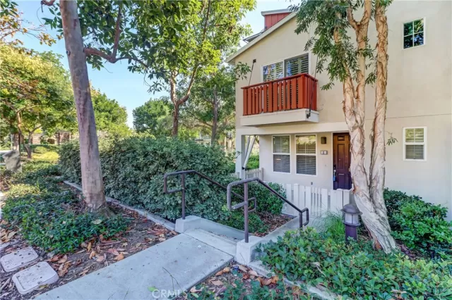 MLS: OC23197575 Condo For Sale