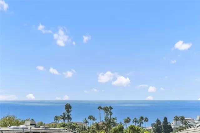 MLS: OC23197804 Condo For Sale