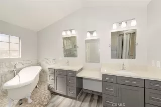 Photo #1: OC23198577 Listing 