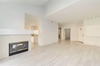 Photo #2: OC23198577 Listing 