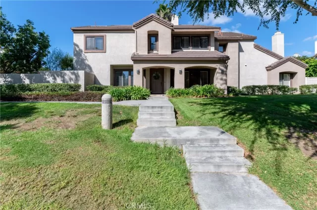 MLS: OC23198936 Condo For Sale