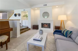 Photo #5: OC23198936 Listing 