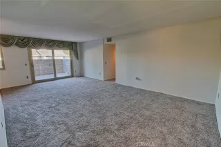 Photo #6: OC23199084 Listing