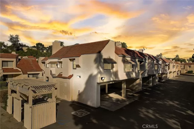 MLS: OC23199134 Condo For Sale