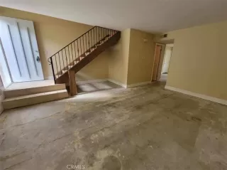 Photo #6: OC23199243 Listing 