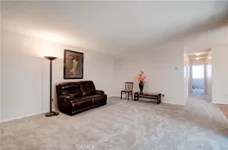 Photo #2: OC23199297 Listing