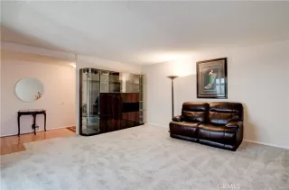 Photo #3: OC23199297 Listing