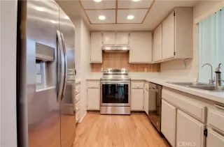 Photo #6: OC23199297 Listing