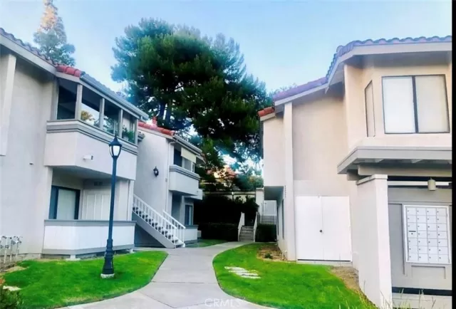 MLS: OC23199462 Condo For Sale