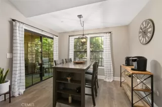 Photo #2: OC23200179 Listing