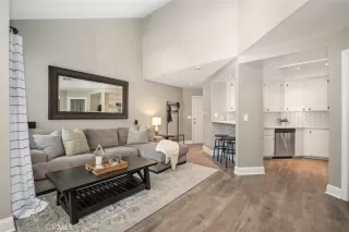 Photo #6: OC23200179 Listing