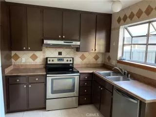 Photo #3: OC23200308 Listing 