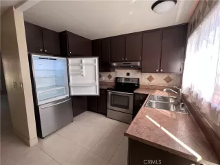 Photo #5: OC23200308 Listing 