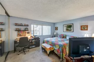 Photo #1: OC23200402 Listing 