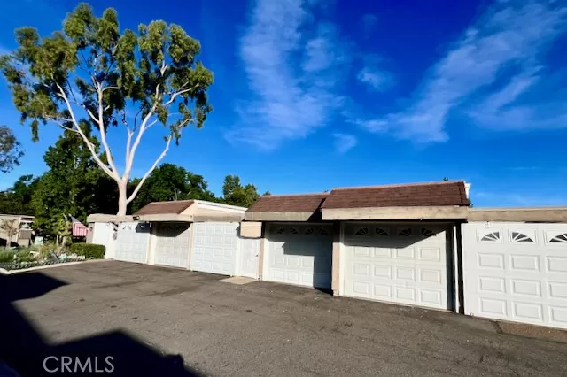 MLS: OC23200407 Condo For Sale