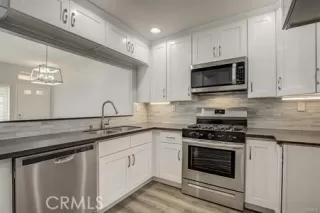 Photo #5: OC23201345 Listing 