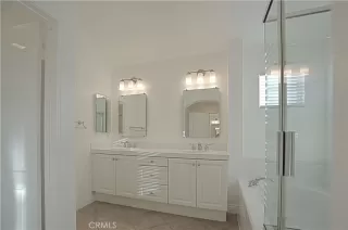 Photo #5: OC23201371 Listing 