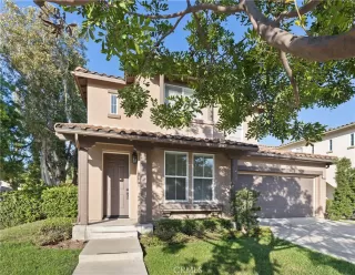 Photo #1: OC23201540 Listing