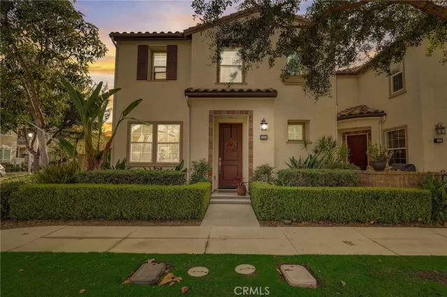 MLS: OC23201665 Condo For Sale