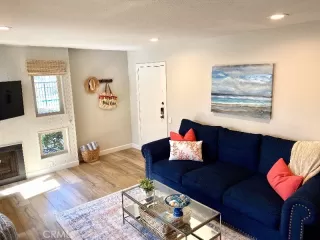 Photo #3: OC23201817 Listing 