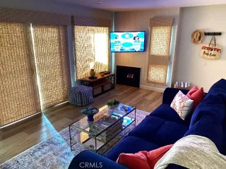 Photo #4: OC23201817 Listing 