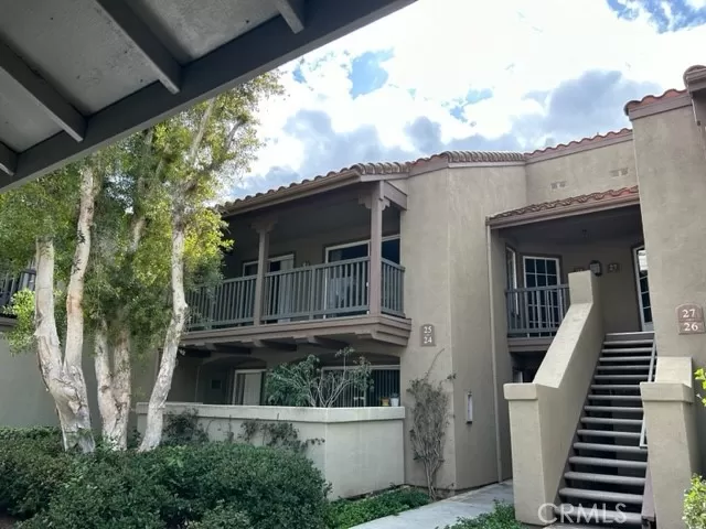 MLS: OC23201850 Condo For Sale