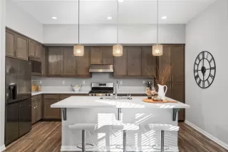 Photo #2: OC23201888 Listing