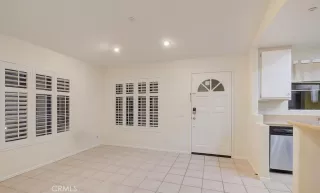 Photo #3: OC23201940 Listing 