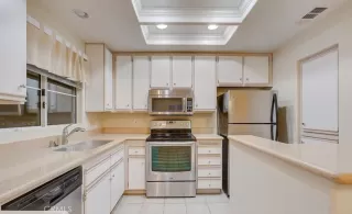 Photo #4: OC23201940 Listing 