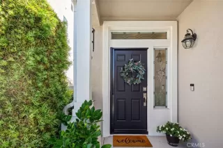 Photo #1: OC23202012 Listing 