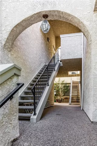 Photo #2: OC23202024 Listing 