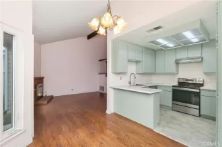 Photo #6: OC23202046 Listing