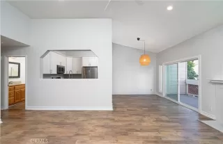 Photo #1: OC23202071 Listing 