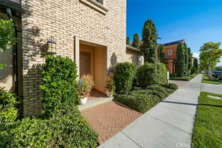 Photo #3: OC23202291 Listing 