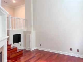 Photo #3: OC23202359 Listing 