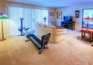 Photo #5: OC23202536 Listing