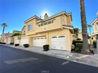 Photo #2: OC23202641 Listing 