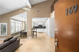 Photo #2: OC23202781 Listing 