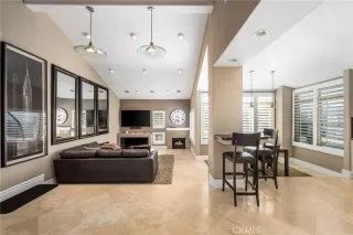 Photo #4: OC23202781 Listing 