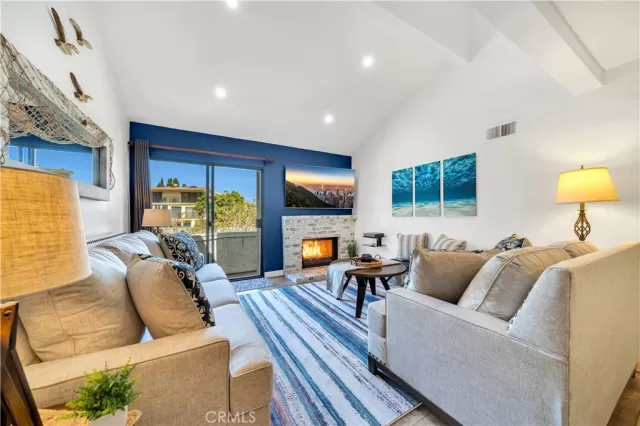 MLS: OC23202822 Condo For Sale