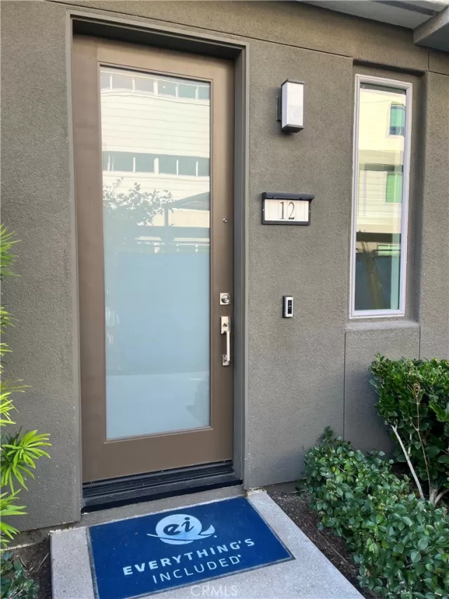 MLS: OC23202967 Condo For Sale