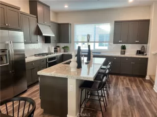 Photo #5: OC23202967 Listing 