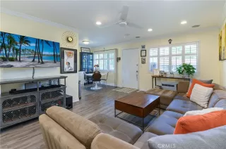 Photo #1: OC23203001 Listing