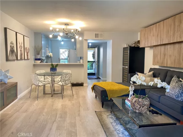 MLS: OC23203026 Condo For Sale