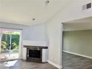 Photo #4: OC23203057 Listing 