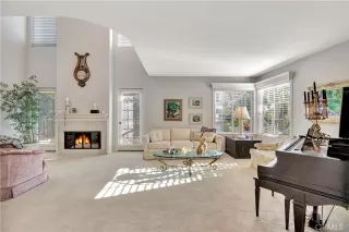 Photo #4: OC23203258 Listing 