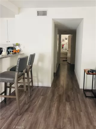 Photo #5: OC23203395 Listing